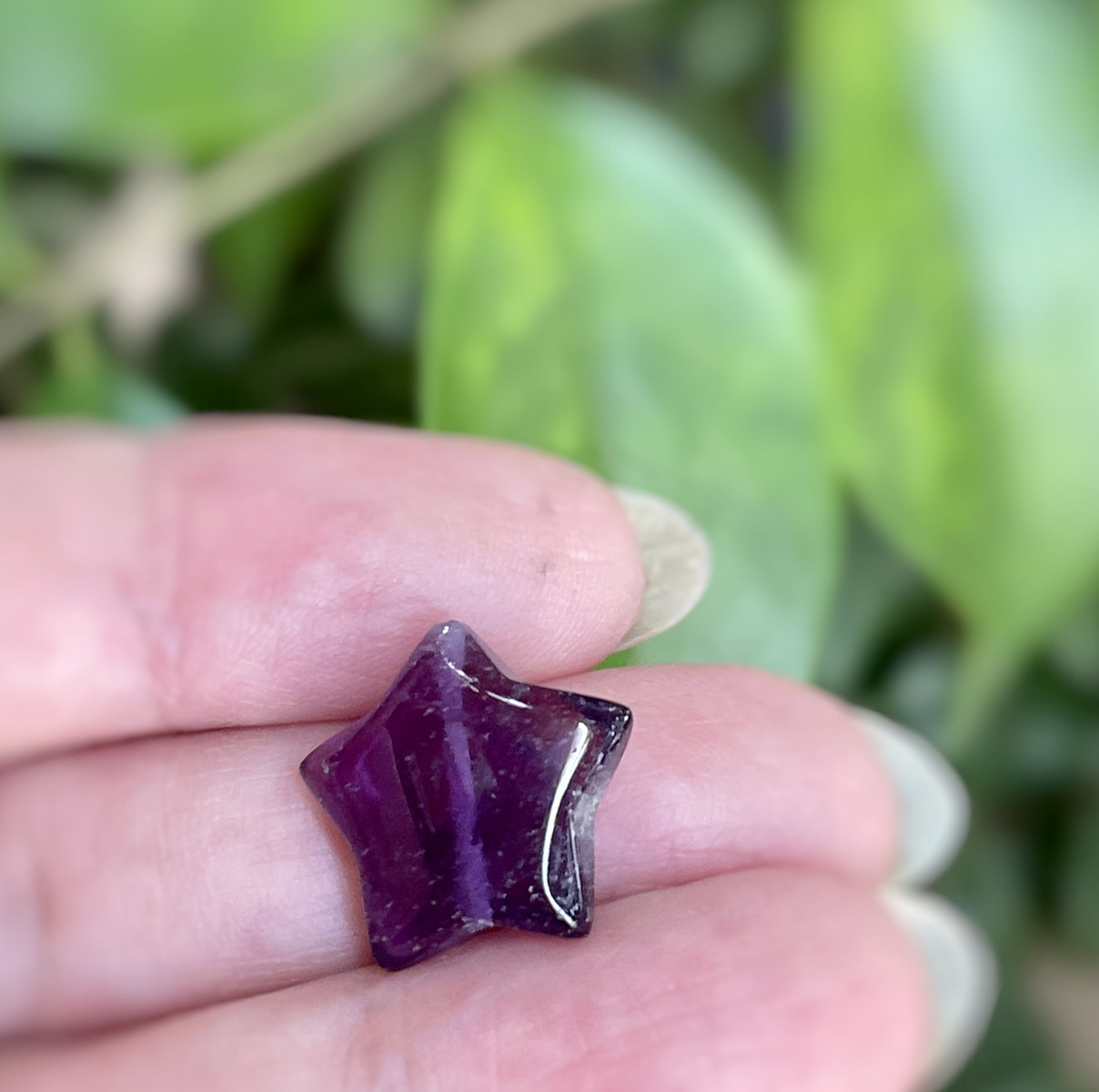 アメジスト 濃い紫 星の形 スター 天然石ビーズ 縦穴 2月誕生石